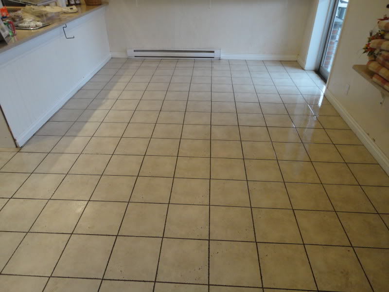 11-01-22Tileandgroutcleaning.jpg